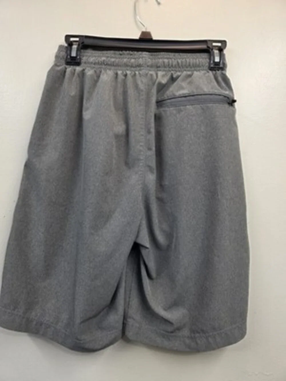 Eddie Bauer Men's Gray Athletic Activewear Shorts S Elastic Waist Drawstring Zip